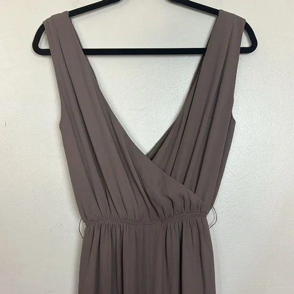 Aritzia Babaton Maximillian Wide Leg V-Neck Culotte Jumpsuit in Taupe - Picture 12 of 12